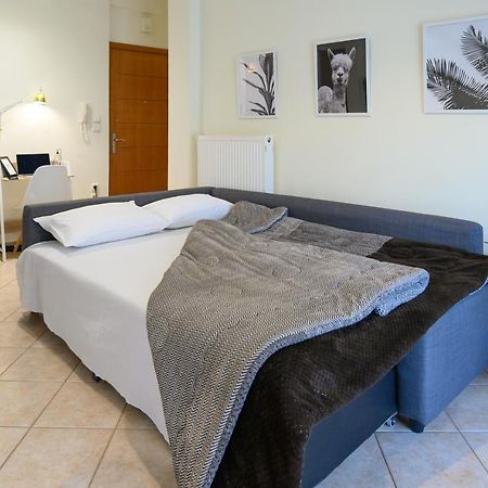 Yellow Fresh Apartment-City Center Alexandroupolis Buitenkant foto
