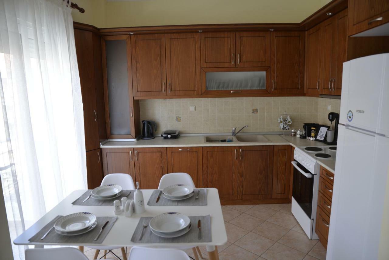 Yellow Fresh Apartment-City Center Alexandroupolis Buitenkant foto