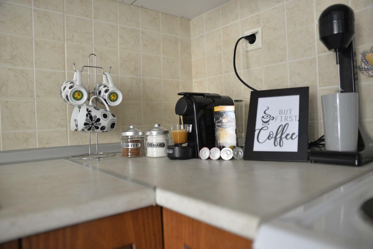 Yellow Fresh Apartment-City Center Alexandroupolis Buitenkant foto