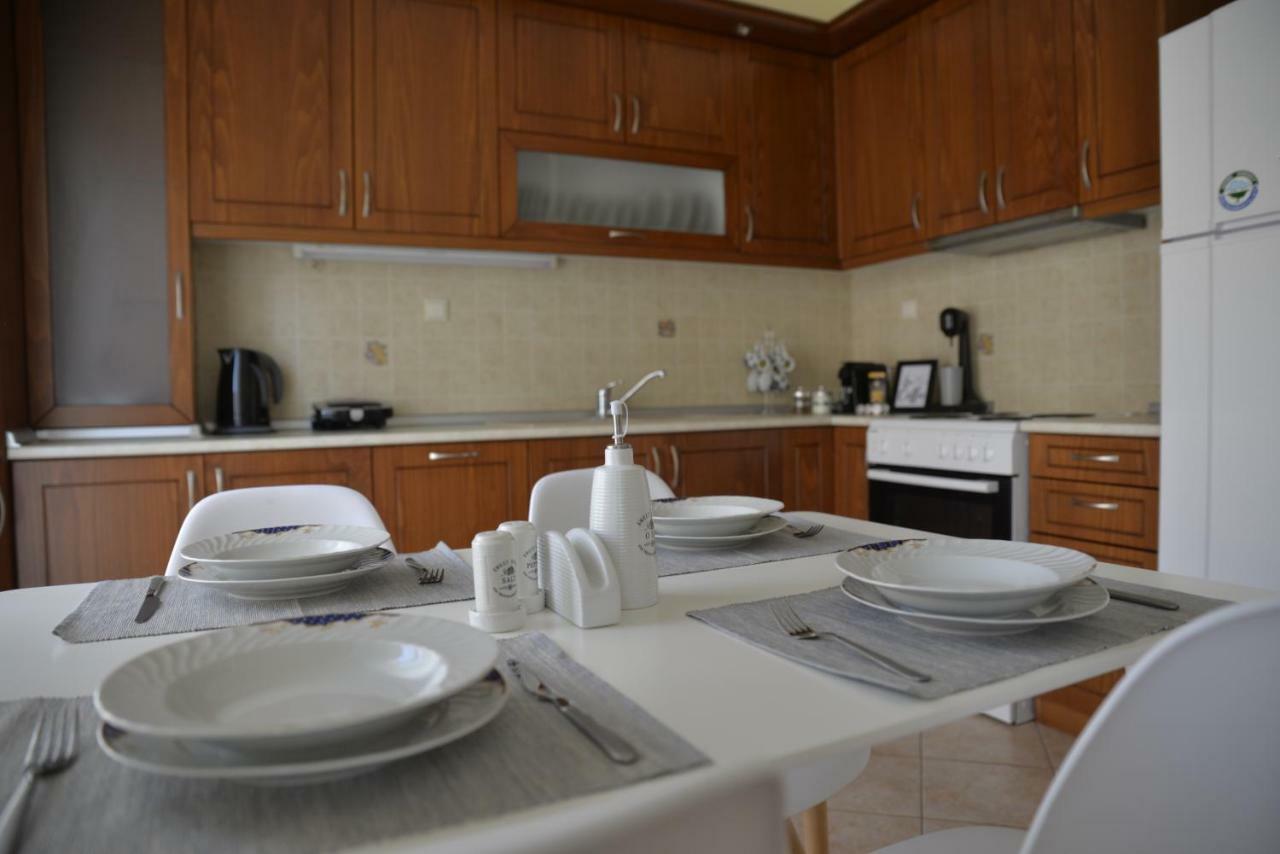 Yellow Fresh Apartment-City Center Alexandroupolis Buitenkant foto